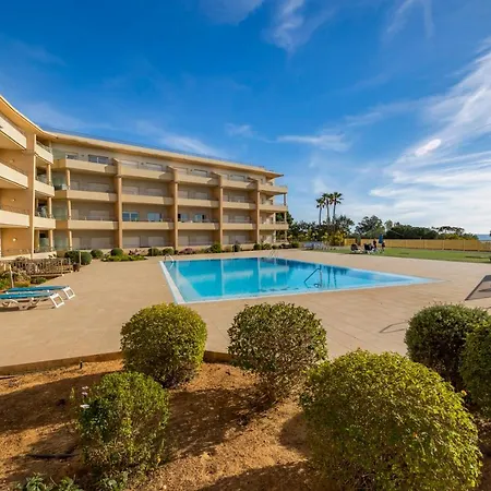 Beautiful 1-bed In * Albufeira