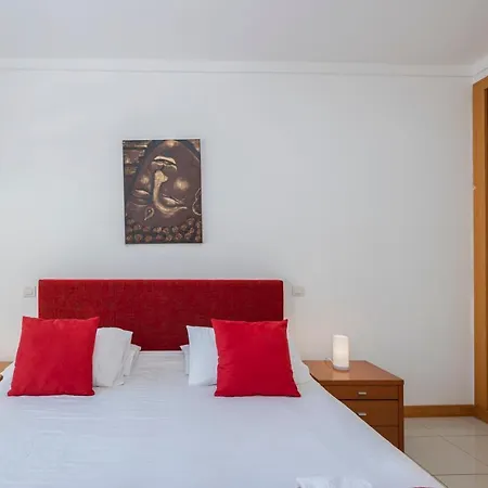 Beautiful 1-bed In 아파트 *
